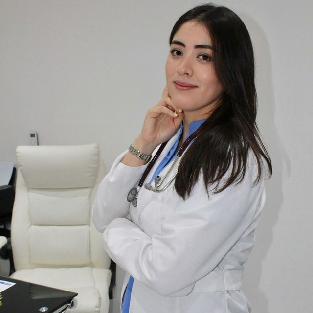Andrea Ponce Luna, Médico general Torreon