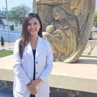 Ampliar imagen: Krishna Marcos Escobar, Nefrólogo Boca del Rio