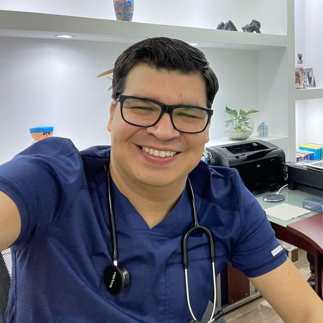 Silvano Ochoa Diaz, Médico general Santiago de Querétaro