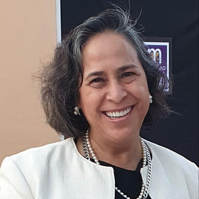 Lupita Carbajal, Psicólogo Cabo San Lucas