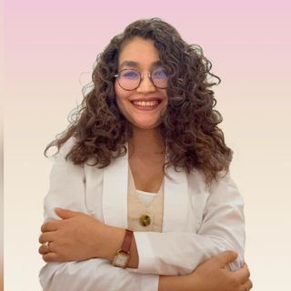 Ampliar imagen: Mayra Gabriela Favela Cabral, Reumatólogo La Paz