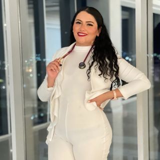 Ampliar imagen: Iris Samara Buenrostro Rodriguez, Médico general León