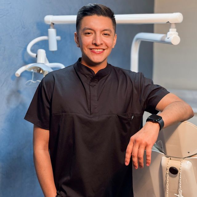 Miguel Santana, Dentista - Odontólogo Agua Prieta