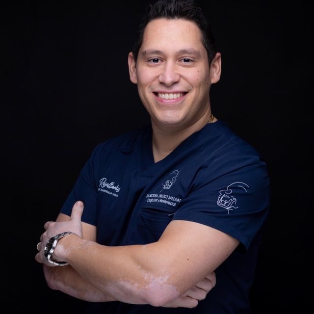 Héctor Adolfo Orozco Saldívar, Cirujano maxilofacial Monterrey