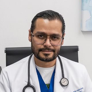 Dr. Juan Ricardo Mendioza Contreras