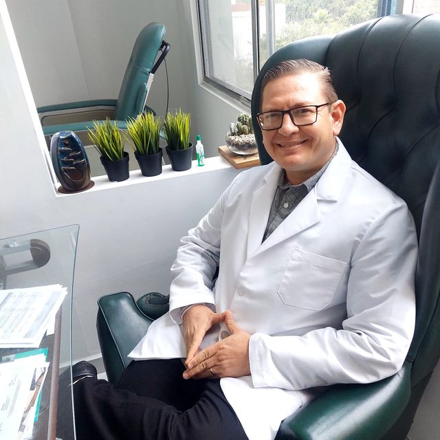 Alan Martinez, Dentista - Odontólogo Tijuana