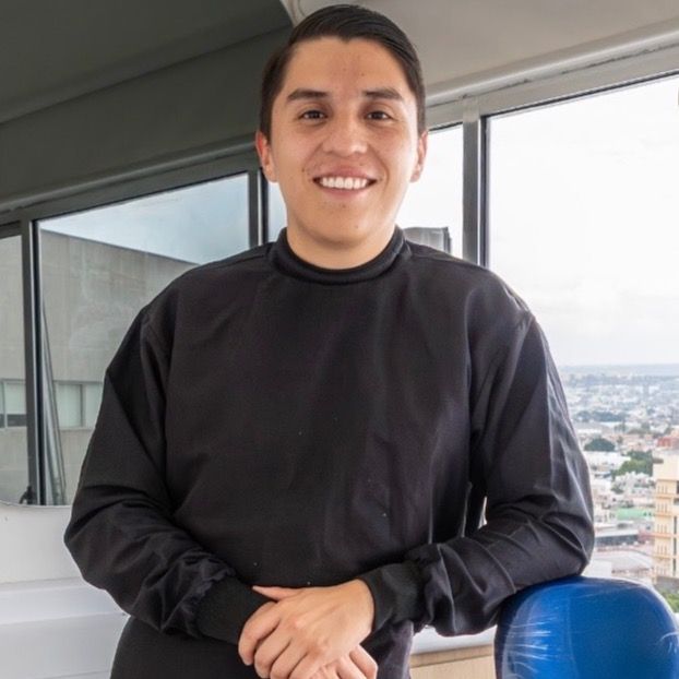 Edgar Camacho Cabrera, Dentista - Odontólogo Santiago de Querétaro