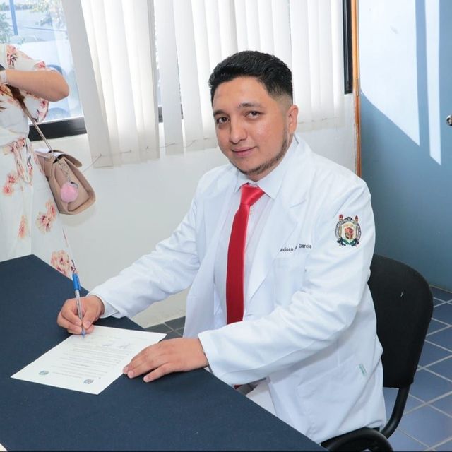 Francisco Javier García García, Dentista - Odontólogo Maravatio