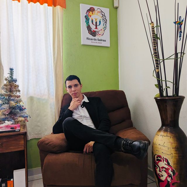 Ricardo C. Salinas, Psicólogo La Paz