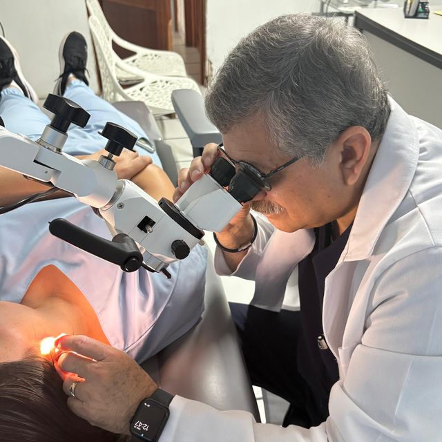 Johnny Oswaldo Santamaria Paredes, Otorrinolaringólogo Villahermosa