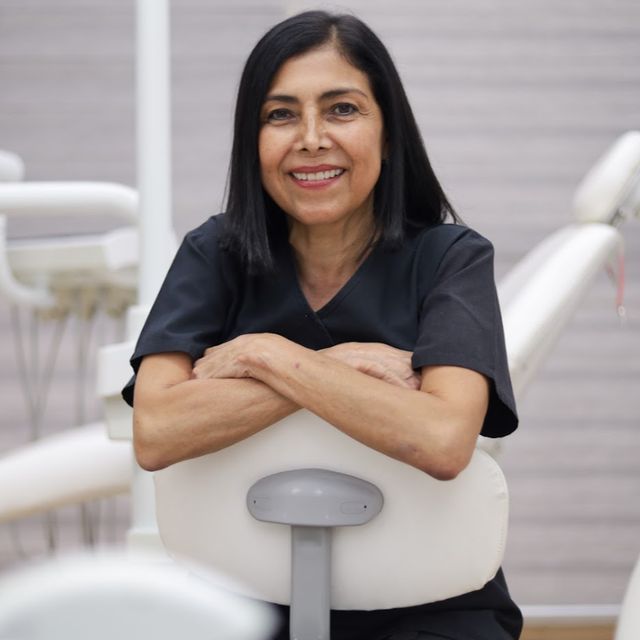 Adriana Gonzalez Aldrete, Ortodoncista Guadalajara