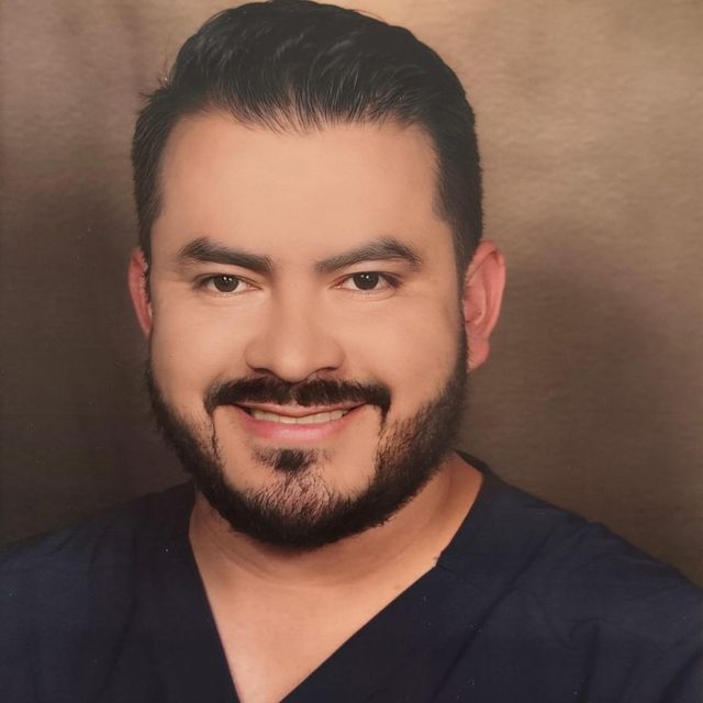 Ricardo Vázquez Rodríguez, Internista Ciudad de México