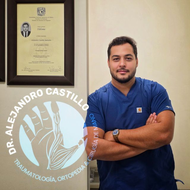 Alejandro Castillo Zamudio, Ortopedista León
