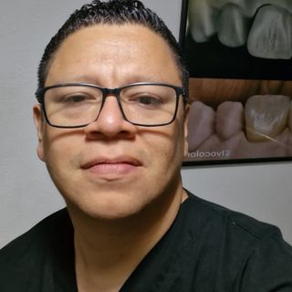 Ampliar imagen: Carlos Jesus Alvarado Ruiz, Dentista - Odontólogo Villahermosa