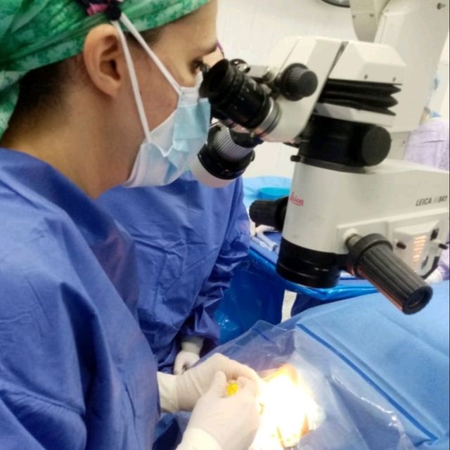 Kenia Graciela Cazares Zepeda, Oftalmólogo Naucalpan de Juárez