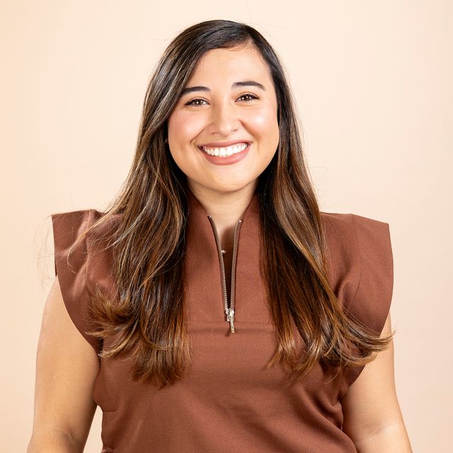 Mayela Alejandra Salazar Fernández, Dentista - Odontólogo Nuevo Leon