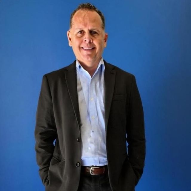 Luis Miguel Estrada Figueroa, Internista Mérida