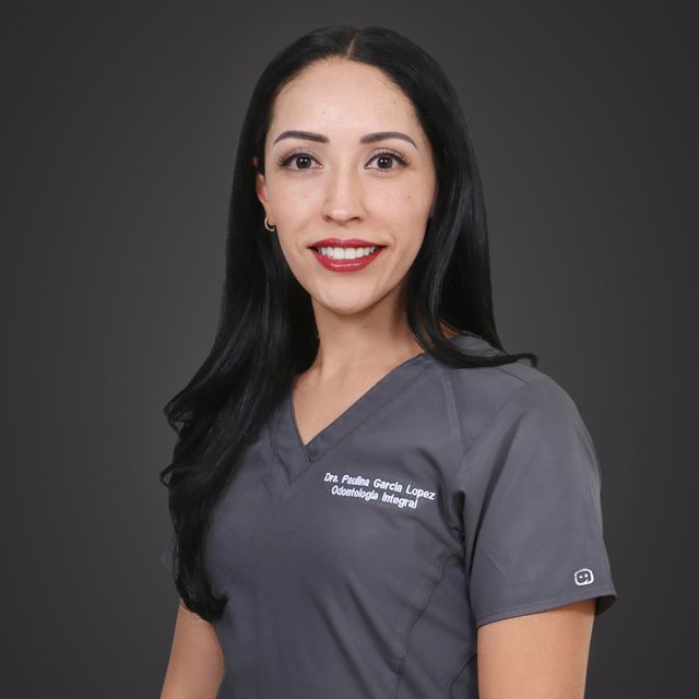 Cintly Paulina García López, Dentista - Odontólogo Guadalajara