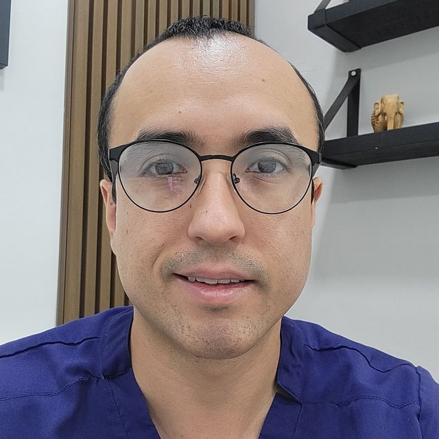 Alvaro Castaneda de Lira, Médico general Zapopan