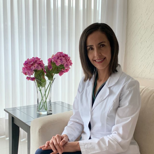Mónica Patiño Valdés, Dermatólogo Naucalpan de Juárez