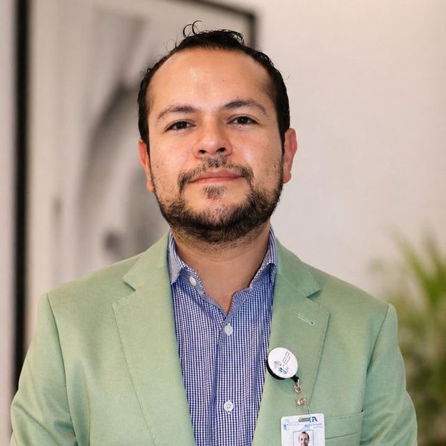 Orlando Pérez Campos, Neurocirujano Benito Juárez