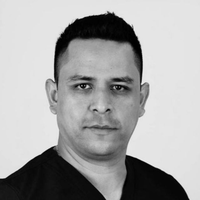 Antonio Angeles Velázquez, Cirujano maxilofacial Xalapa