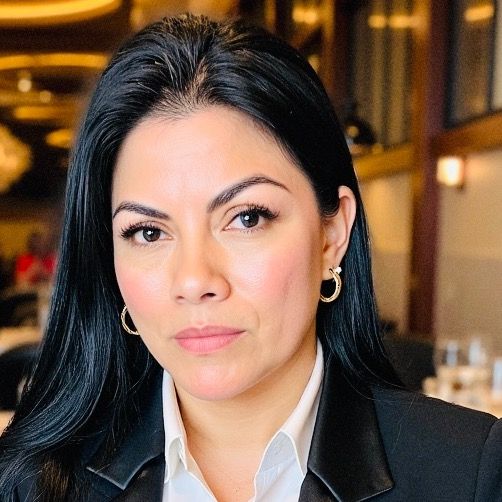 Gabriela Pedraja, Psicólogo Monterrey