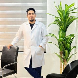 Ampliar imagen: José de Jesus Mendoza Palomec, Cirujano general Mérida