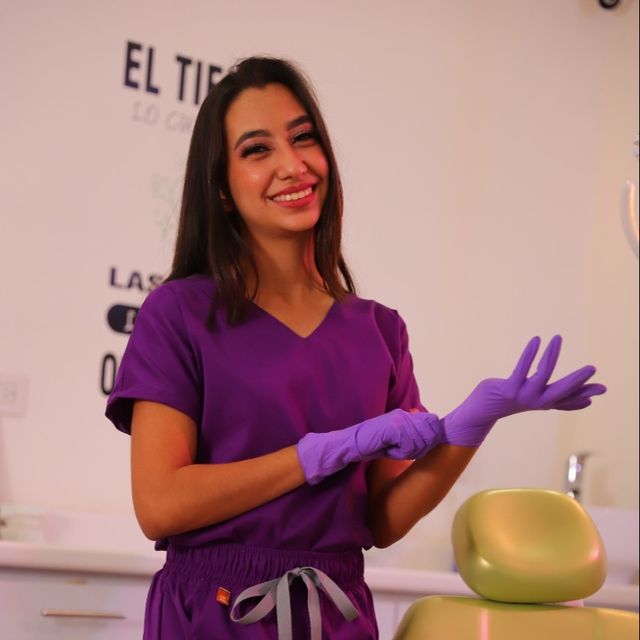 Kirenia Barraza Velarde, Dentista - Odontólogo Culiacan