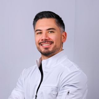 Ampliar imagen: Alejandro Hurtado Garmendia, Dentista - Odontólogo Benito Juárez