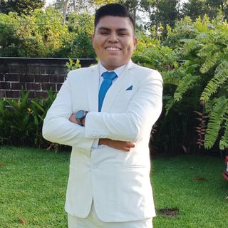 Ampliar imagen: Juan José Espinoza Guillen, Médico general Cuernavaca