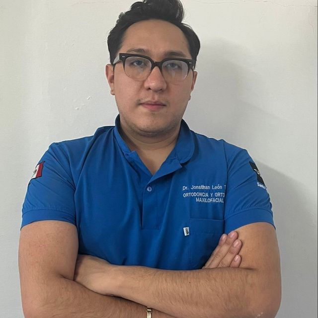 Jonathan León Terán, Dentista - Odontólogo Iztapalapa