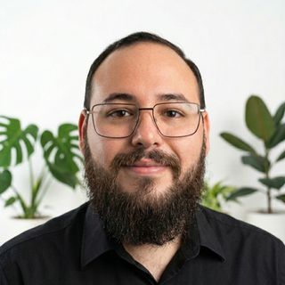 Lic. Gustavo Morales Granados