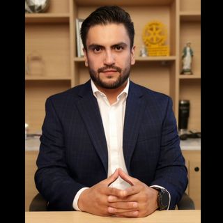 Dr. Fernando J. Peña González