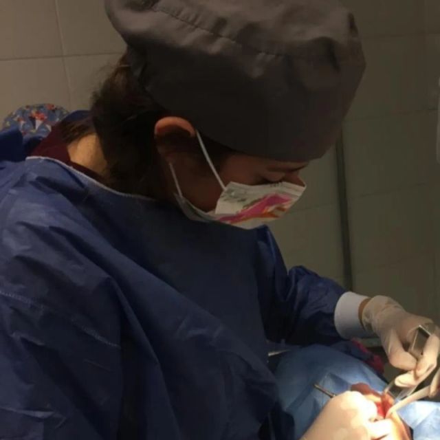 Mariana Flores, Dentista - Odontólogo Guadalajara
