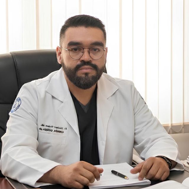 Cristhoper Vazquez Muñoz, Cirujano general Nezahualcóyotl