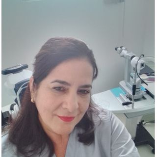 Ampliar imagen: Eva Santana, Oftalmólogo Xalapa