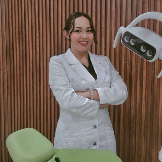 Juliana Michelle Olmos Bautista, Dentista - Odontólogo Córdoba