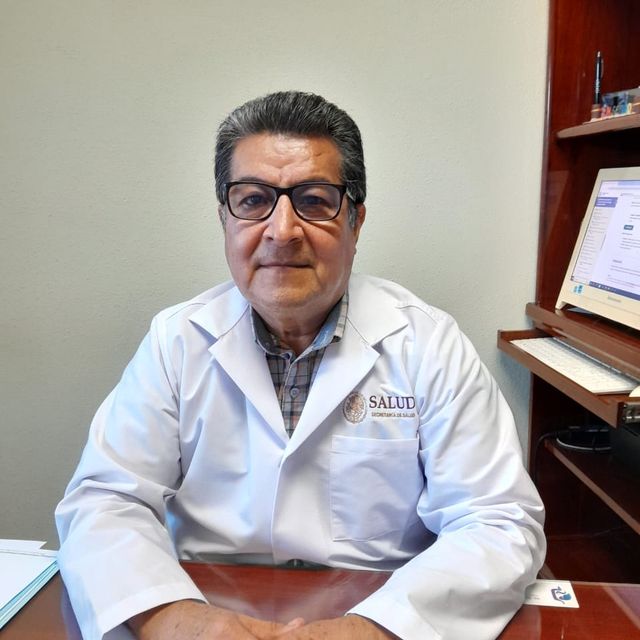 Noel Ruiz Aparicio, Cirujano general Pinotepa Nacional