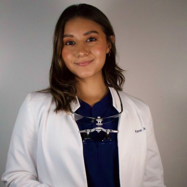 Karen Arceo Diaz, Dentista - Odontólogo Mérida
