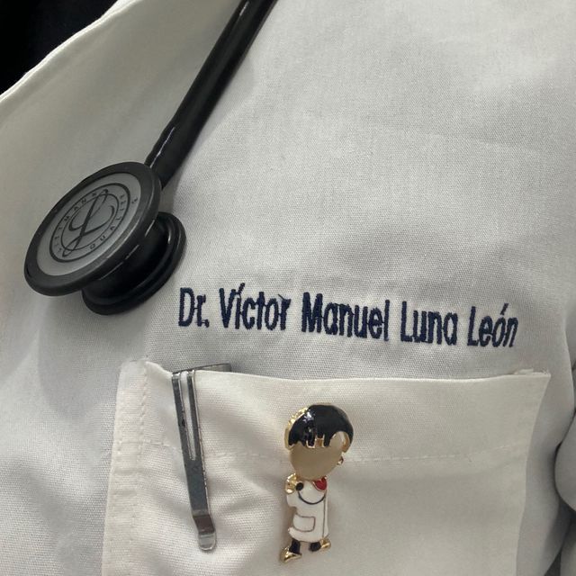 Víctor Manuel Luna León , Médico general Chiautempan