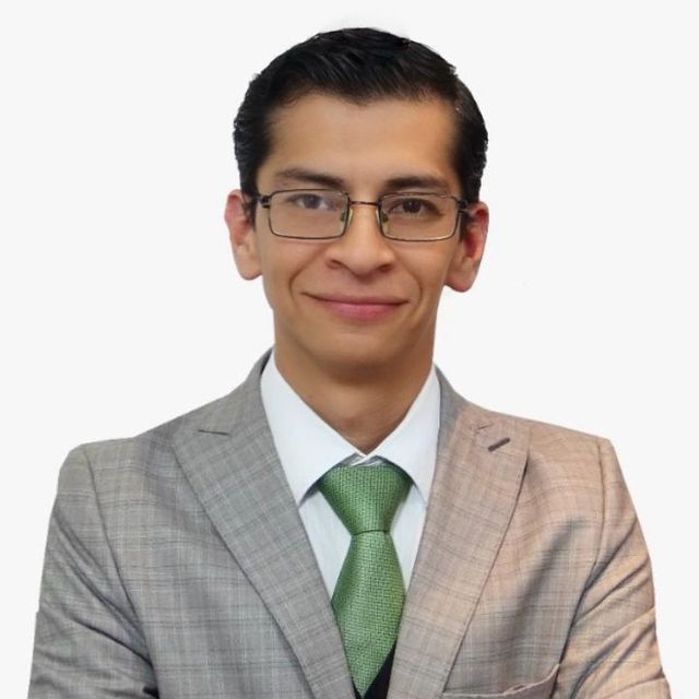 Edgar Alain Esparza Aguilar, Internista Ciudad de México