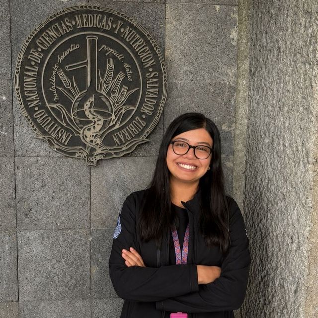 Adriana Elizabeth Vázquez Hernández, Reumatólogo Tlaxcala