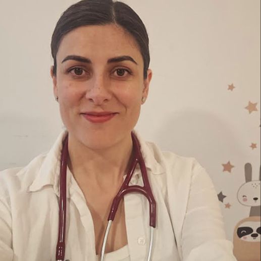 Ana Pons, Pediatra Chihuahua
