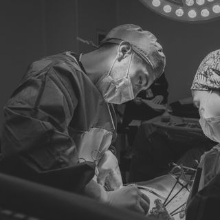 Ampliar imagen: Juan Antonio Godinez Cabrera, Ginecólogo Apodaca