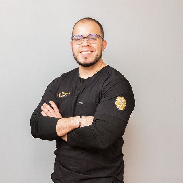 Pablo Fabián Borquez Montaño, Geriatra Sonora