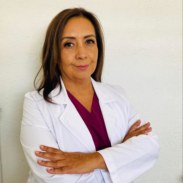 Lilian Esparza Anaya, Pediatra Querétaro