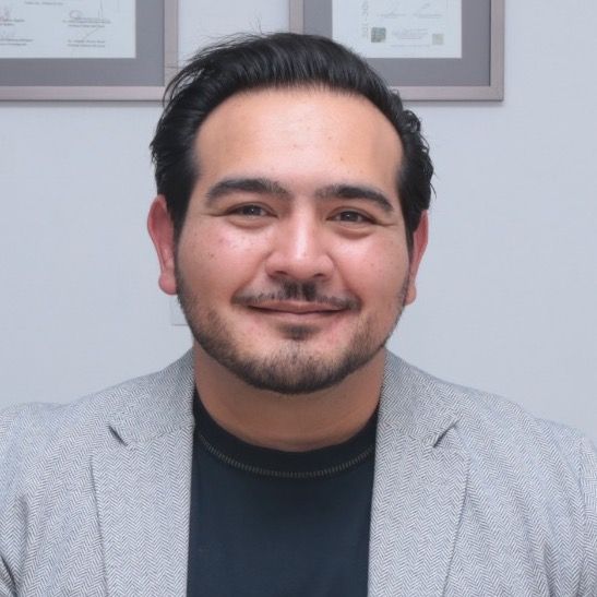 Manuel González Tovar, Ortopedista Puebla