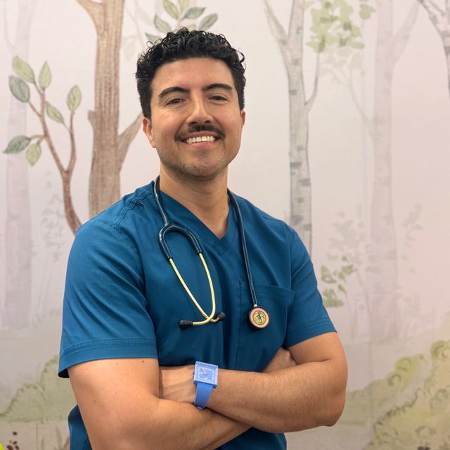 Bernardo Gómez Díaz, Pediatra Ciudad de México