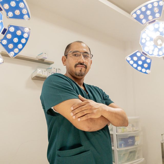 Carlos Eduardo Farías Antonio, Cirujano general Ixtepec